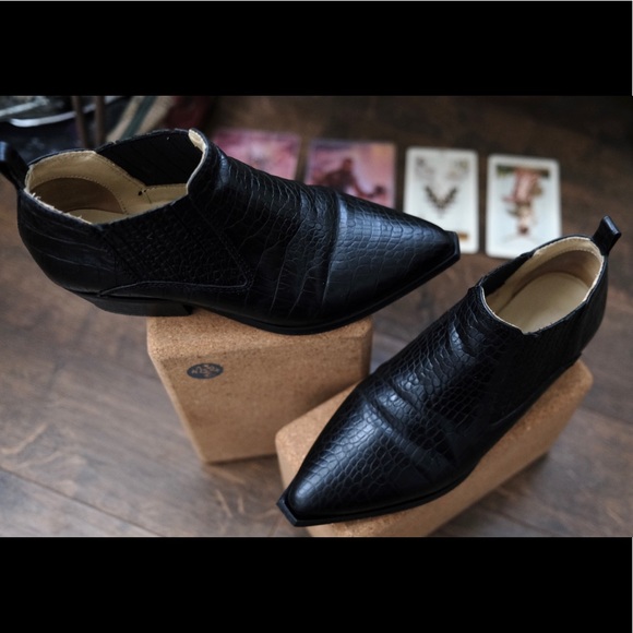 Witchy Badlands Western Bootie - Picture 2 of 5